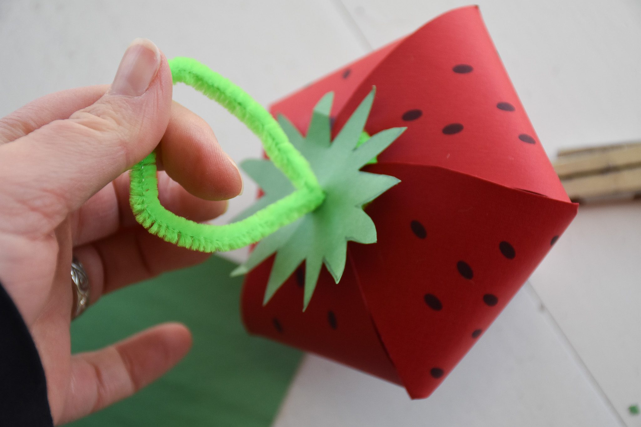 DIY giant paper strawberry box tutorial
