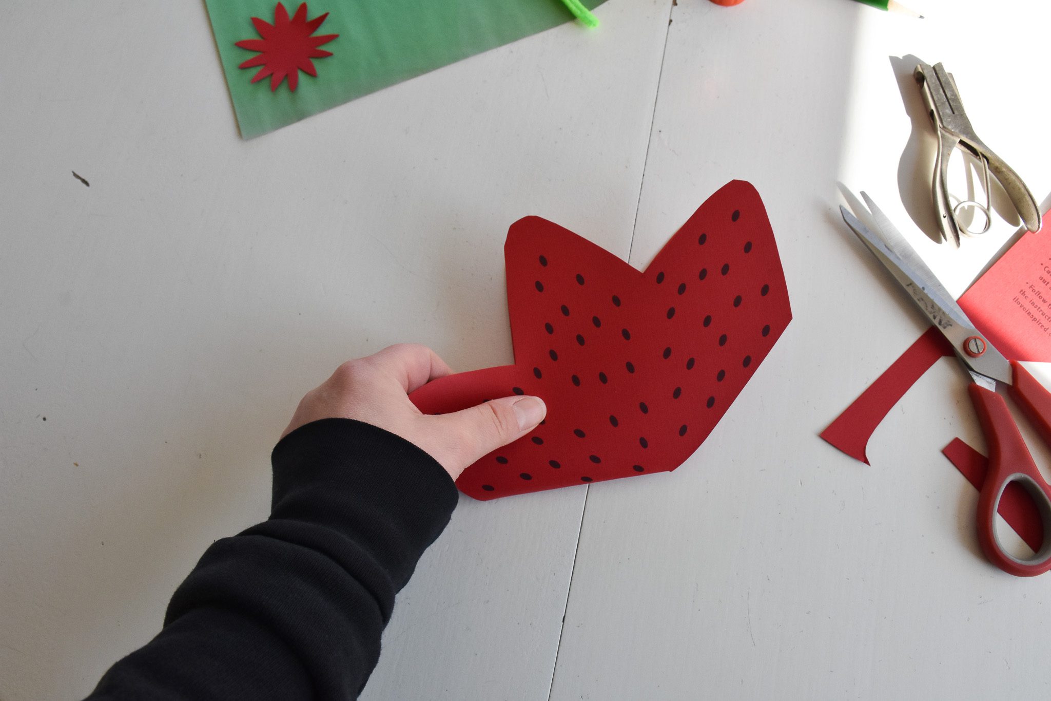 DIY paper strawberry box tutorial